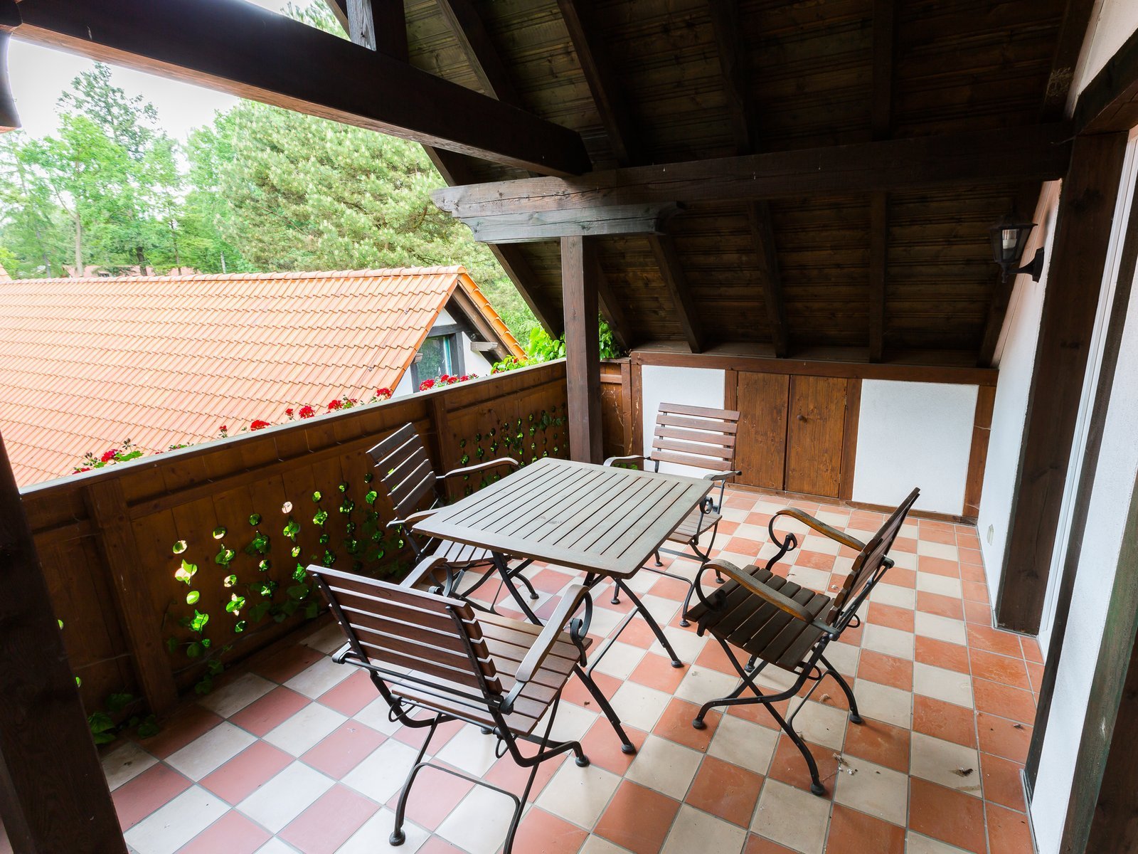 Ansicht der Terrasse von der Försterwohnung im Forsthaus